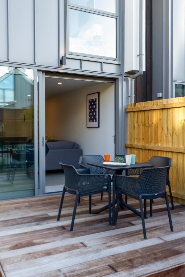 City Lights Retreat With Carpark 2 Bed 2 Bath Christchurch Bagian luar foto