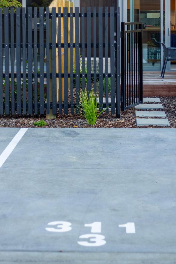 City Lights Retreat With Carpark 2 Bed 2 Bath Christchurch Bagian luar foto
