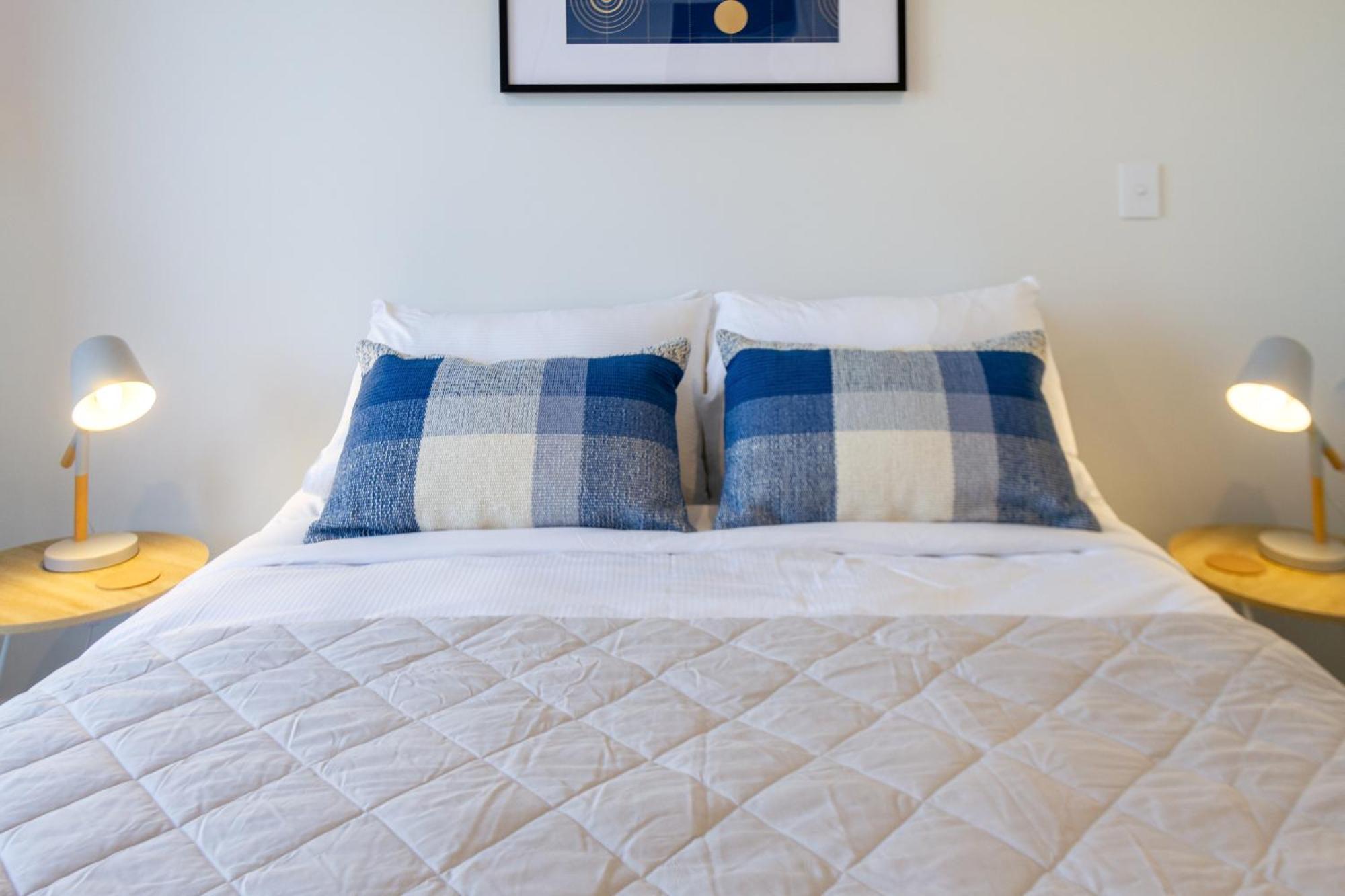 City Lights Retreat With Carpark 2 Bed 2 Bath Christchurch Bagian luar foto